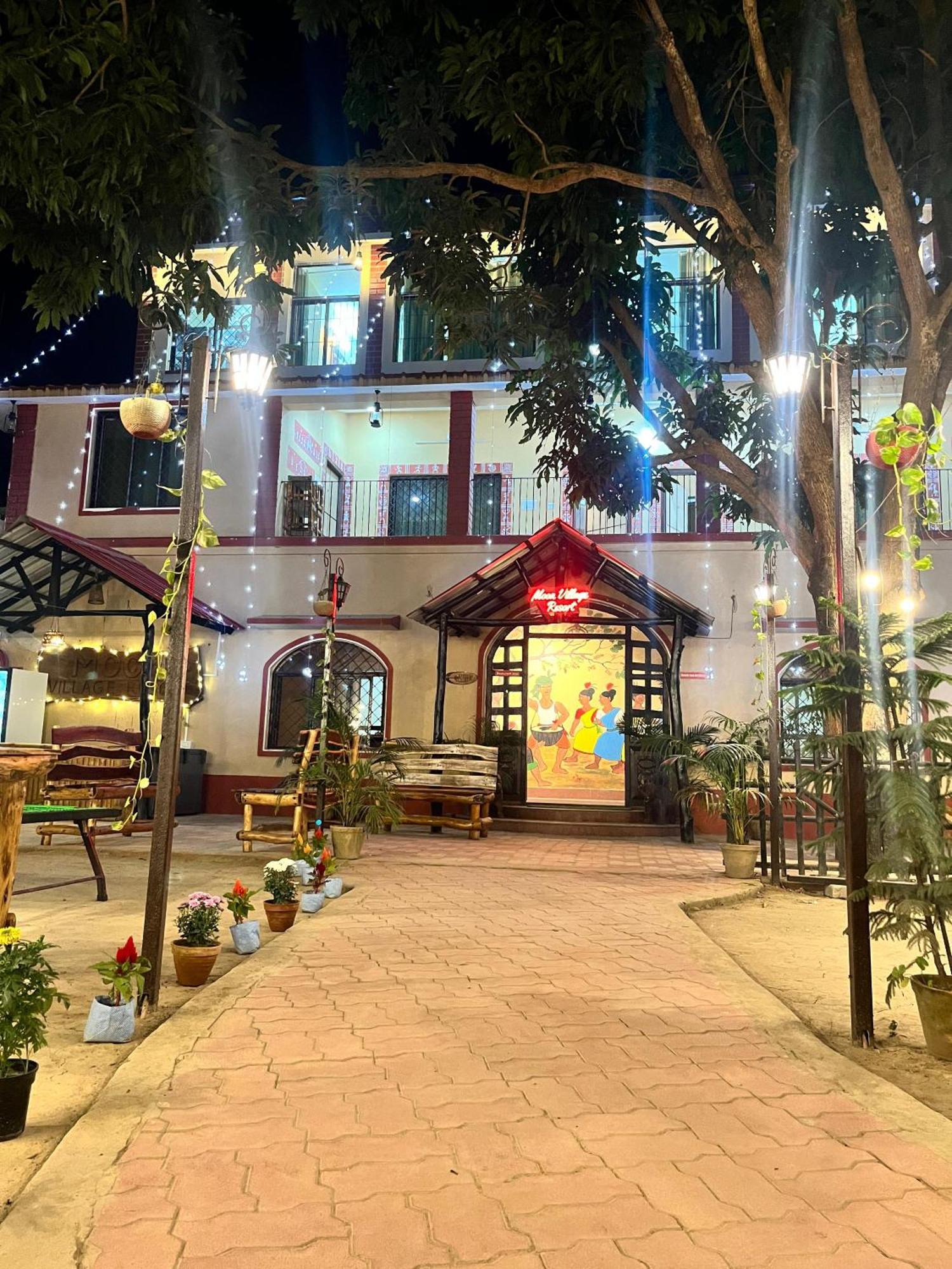 Moon Village Resort Shanti Niketan Exterior photo